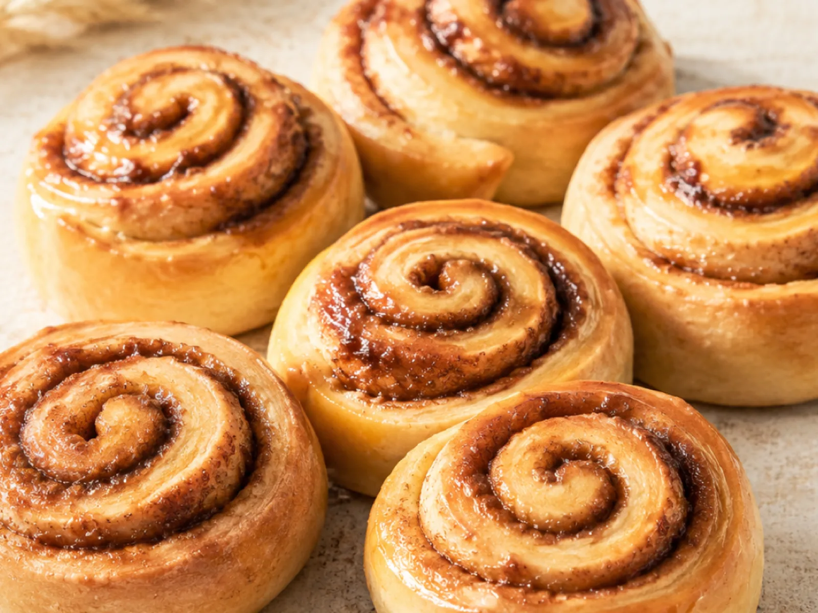 Cinnamon buns photo 2